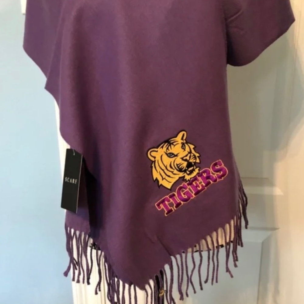 🛍Brand New!!  NWT -SOFT!!!! Purple & gold Tigers Scarf- GO LSU!!!